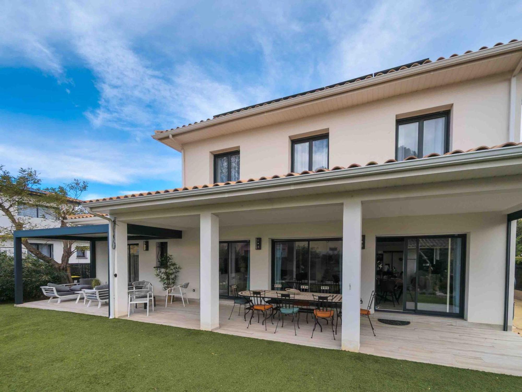 La Villa *